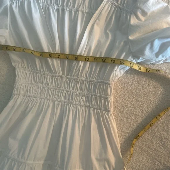 Showpo White V-Neck Puff Sleeve Maxi Dress Size 4 - Picture 14 of 15